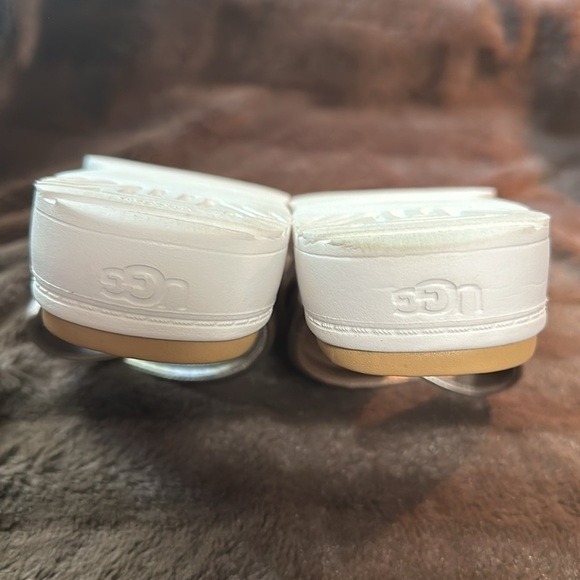 UGG Zane Crossband Gold Metallic Platform Sandal Sz 10 - Picture 9 of 14